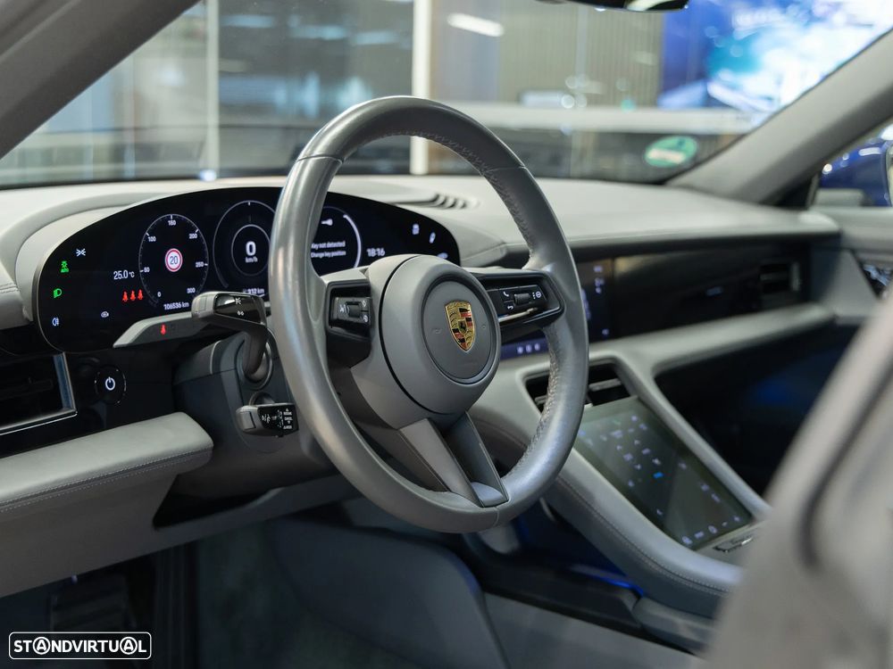 Porsche Taycan 4S Bateria Performance Plus - 11