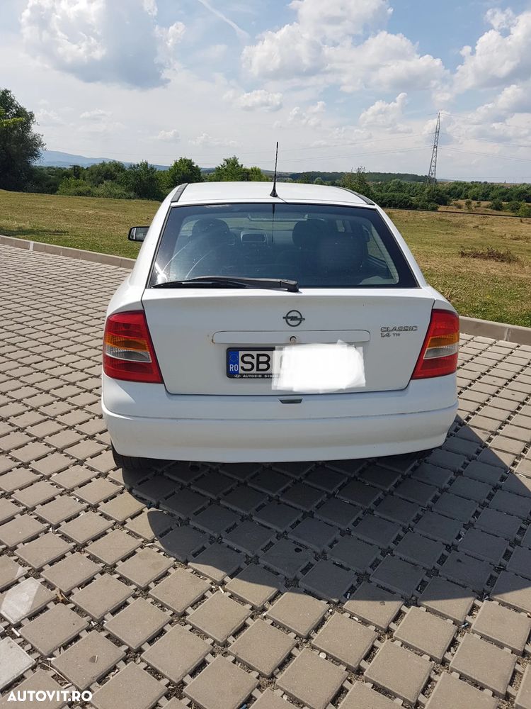 Opel Astra Classic 1.4i - 5