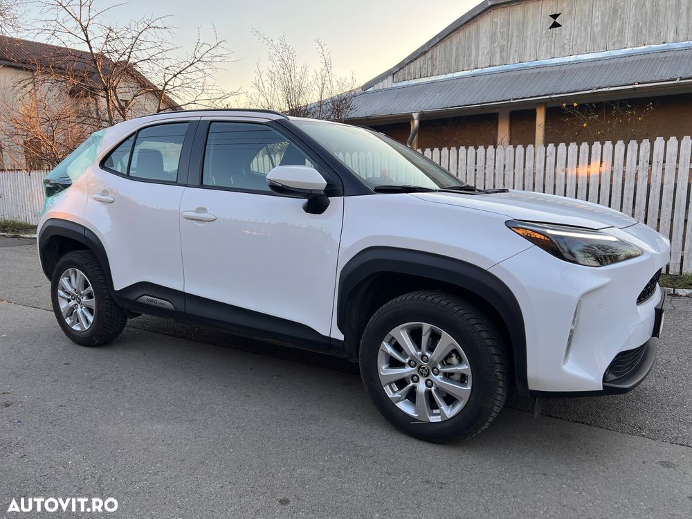 Toyota Yaris Cross 1.5 VVT-i HSD 4x2 Dynamic - 25