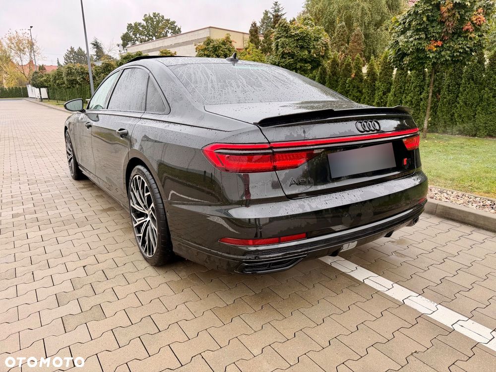 Audi A8 - 10