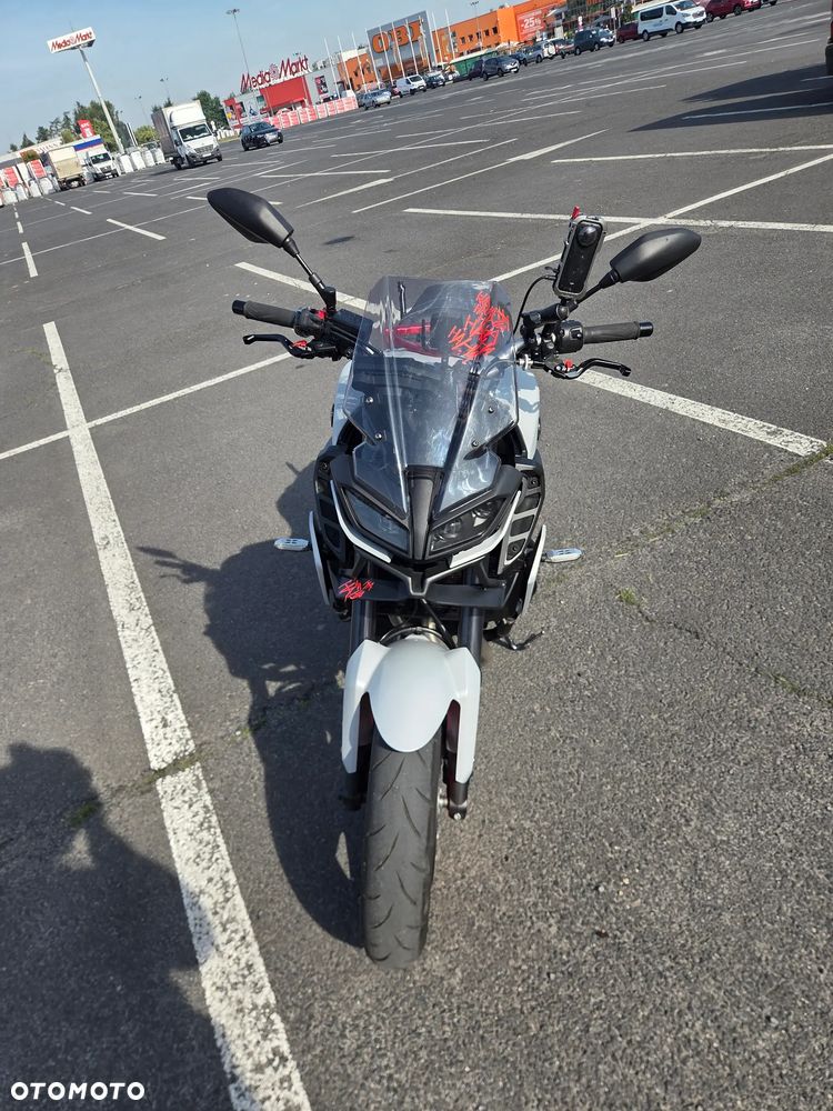 Yamaha MT - 6