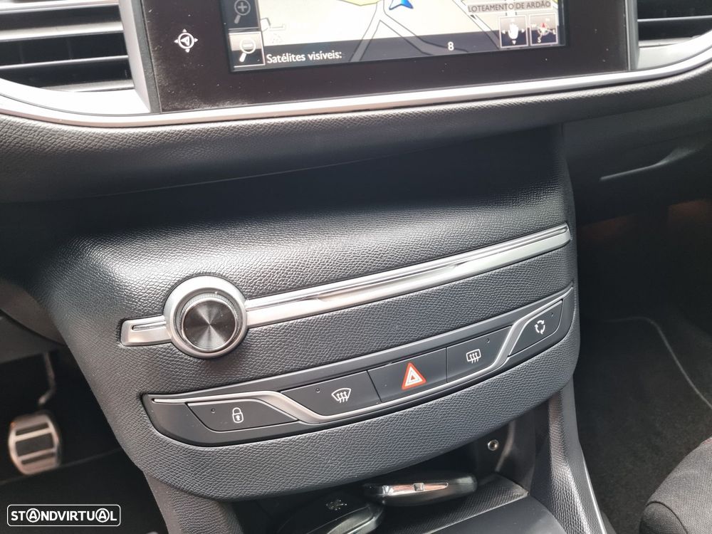 Peugeot 308 1.2 PureTech GT Line - 10