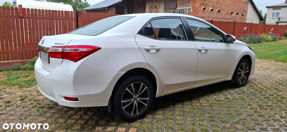 Toyota Corolla 1.6 Active - 5