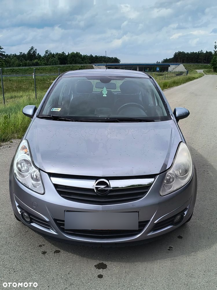 Opel Corsa 1.4 16V Cosmo - 2