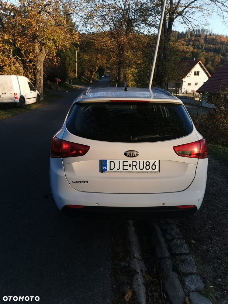 Kia Ceed 2014 photo 4