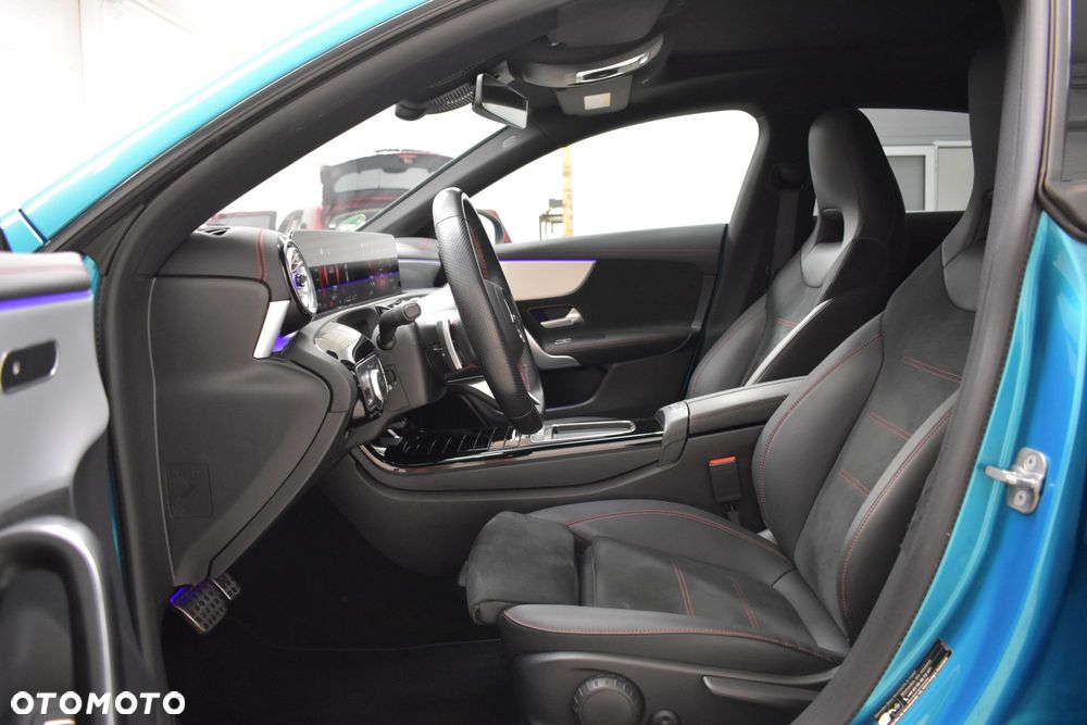 Mercedes-Benz CLA 200 d 8G-DCT AMG Line Advanced Plus - 19