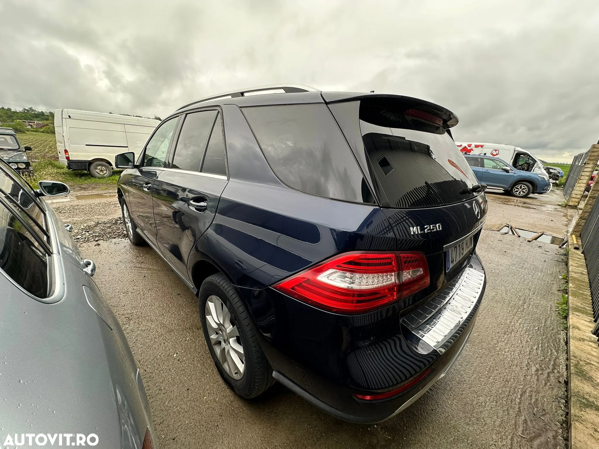 Dezmembrari Mercedes ML 250 BLUETEC / 2013 / 2.2 Euro 5 - 3