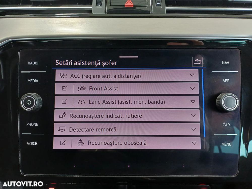 Volkswagen Passat 2.0 TDI SCR DSG Elegance - 30