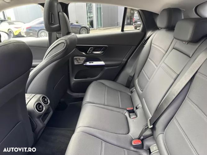 Mercedes-Benz GLC 220 d 4MATIC MHEV - 13