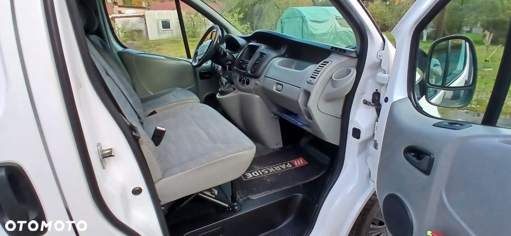 Renault TRAFIC - 21