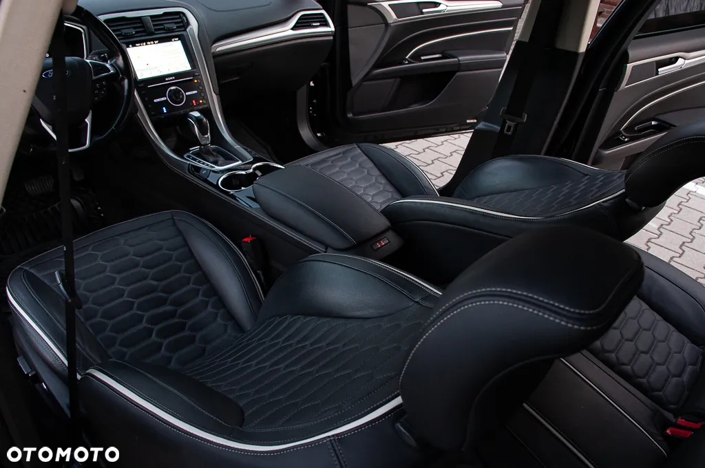 Ford Mondeo Turnier 2.0 TDCi PowerShift-Aut Allrad Vignale - 18