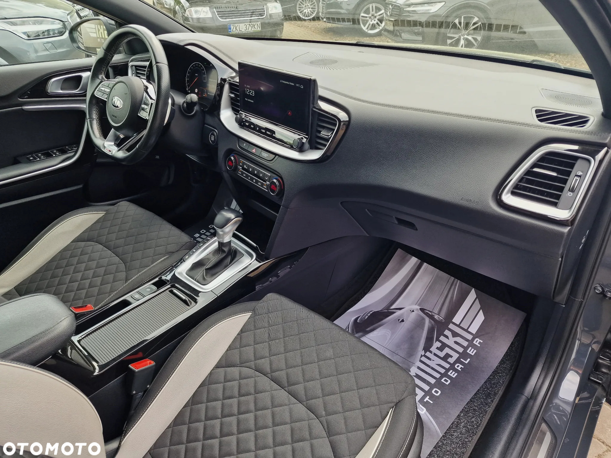 Kia ProCeed 1.6 CRDi GT Line DCT - 24