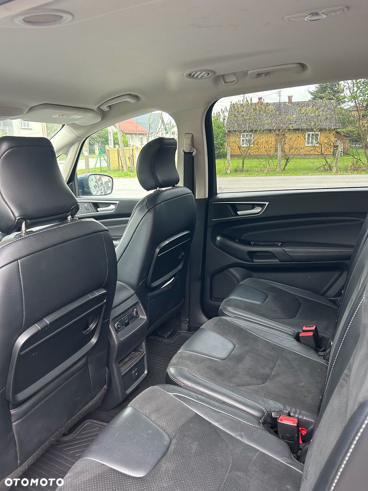 Ford Galaxy - 12
