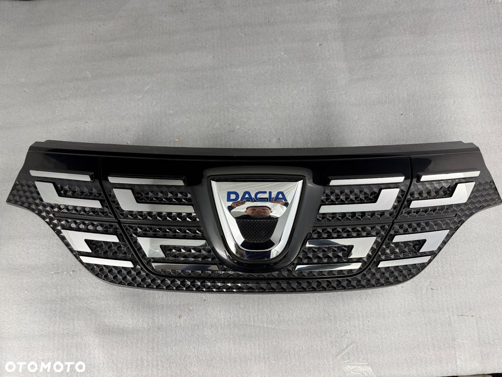 Atrapa Grill przedni Przód Dacia Spring 62310527R - 1