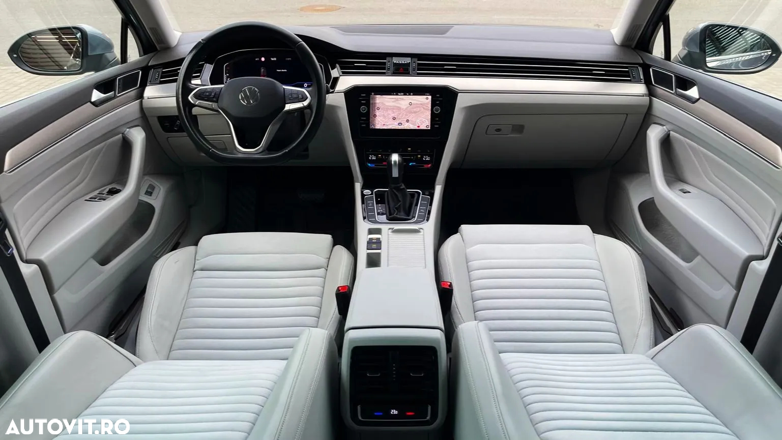 Volkswagen Passat Variant 2.0 TDI DSG Elegance - 14