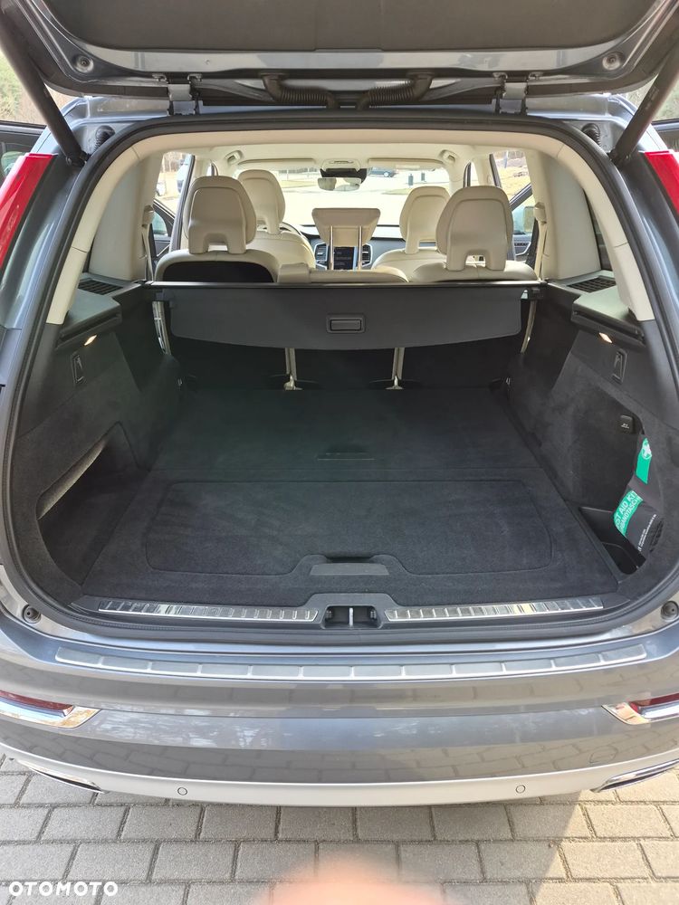 Volvo XC 90 - 6