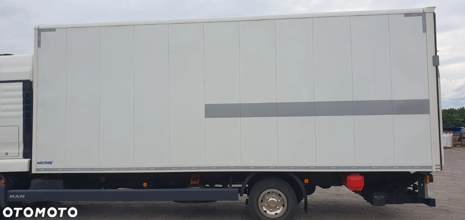Zabudowa kontener WALTHER + winda BAR Cargolift - 2