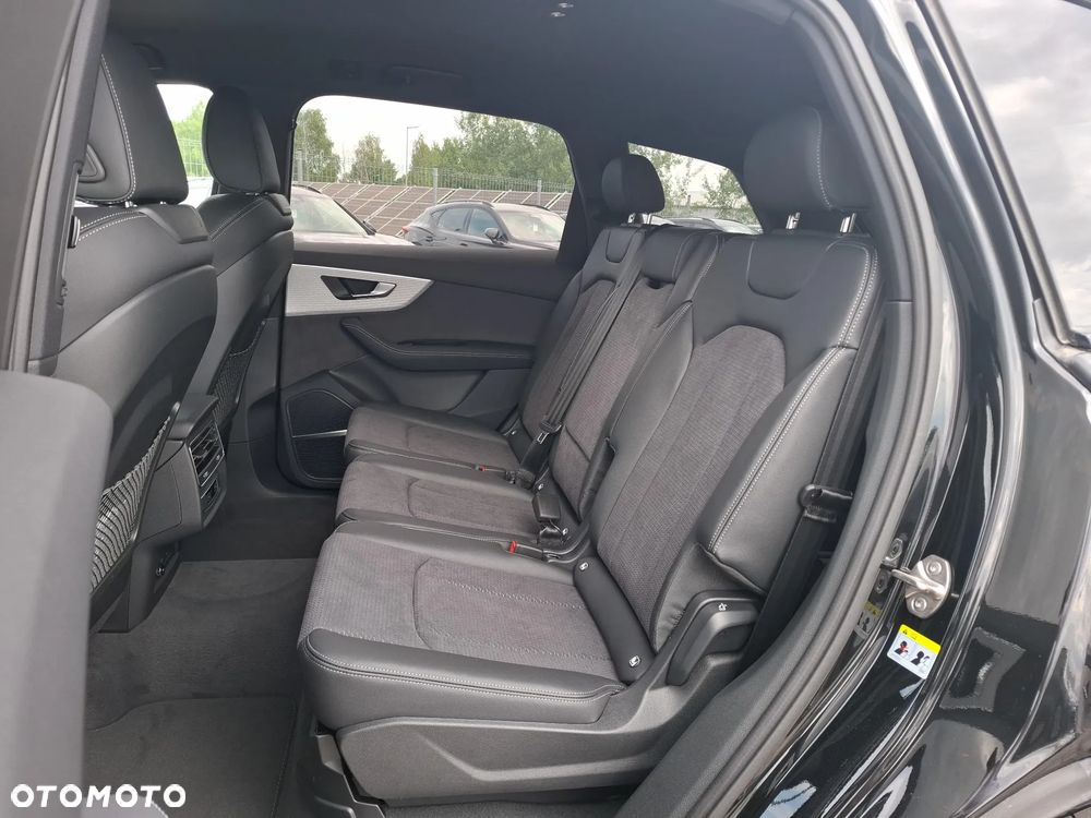 Audi Q7 TFSI e PHEV 360 kW Quattro S Line Tiptr - 14