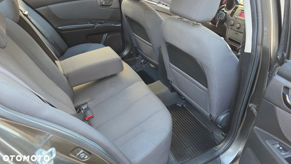 Kia Magentis 2.0 CRDi Gold - 17