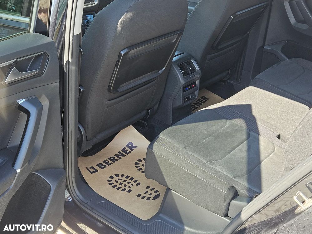 Volkswagen Tiguan - 9