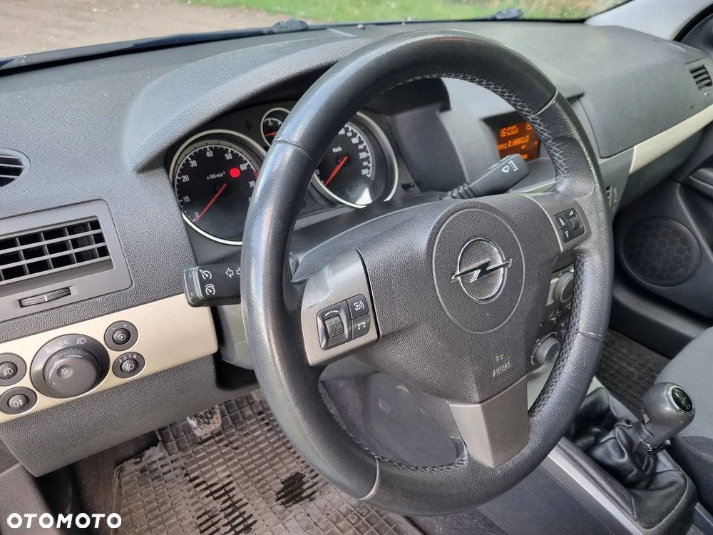 Opel Astra 1.6 Edition - 10