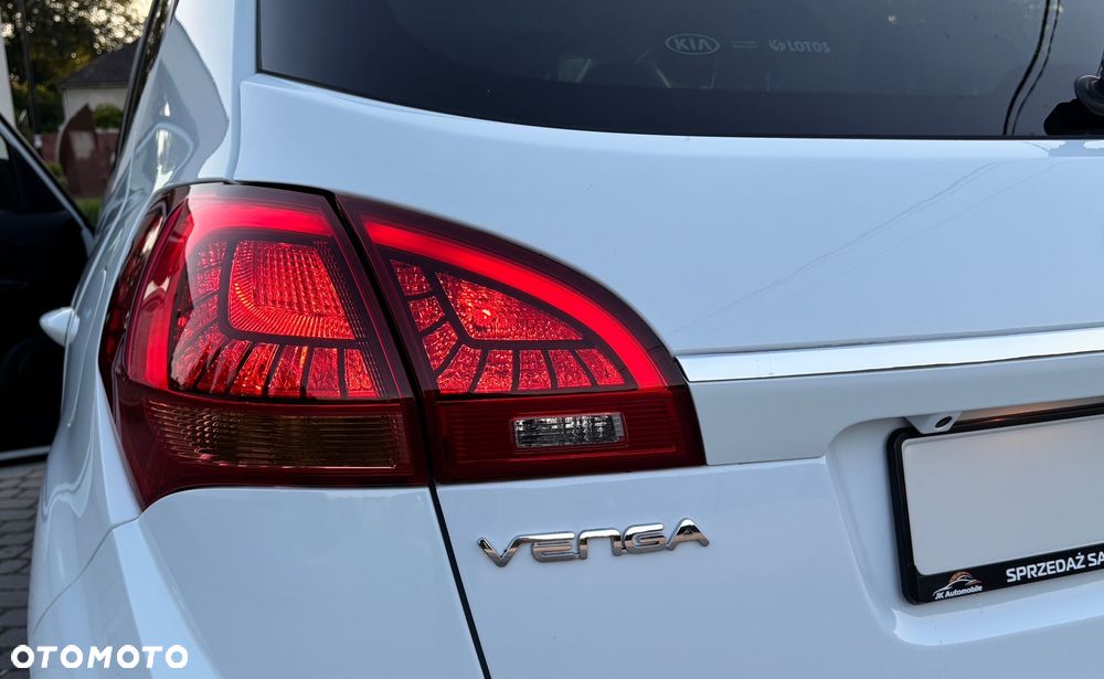 Kia Venga 1.4 CVVT Business Line - 26