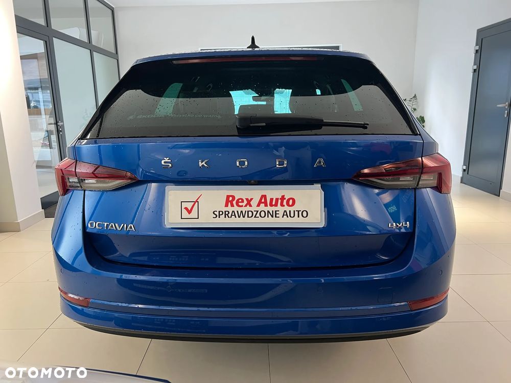 Skoda Octavia 2.0 TSI 4x4 Style DSG - 8