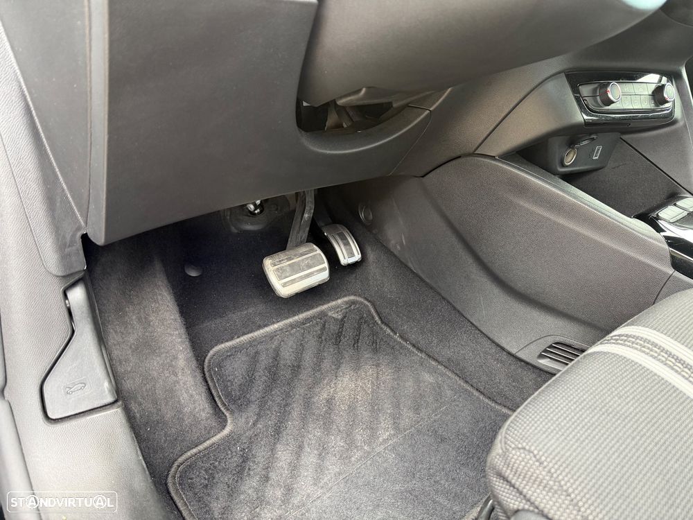 Opel Corsa 1.2 T Hybrid GS eDCT - 18