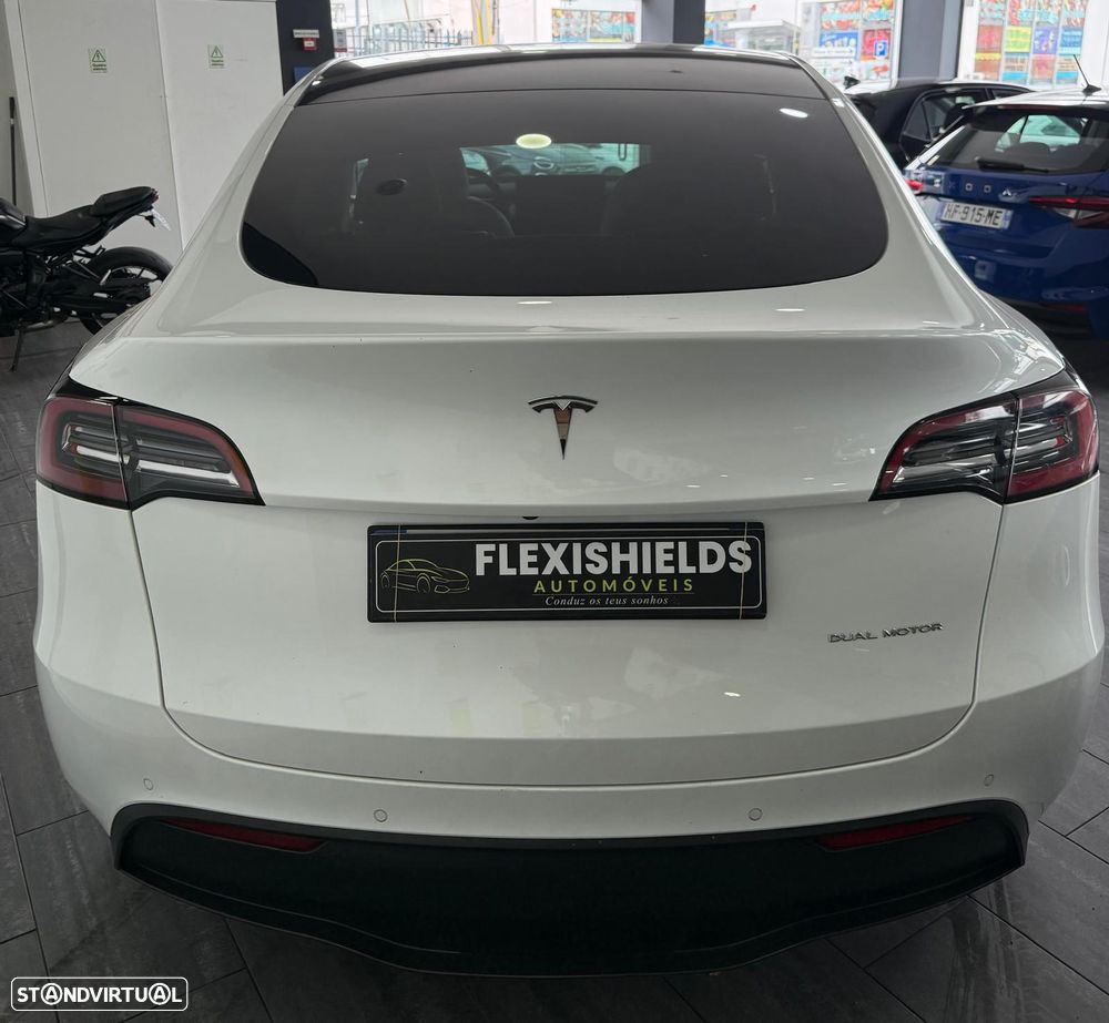 Tesla Model Y Long Range Dual Motor AWD - 7