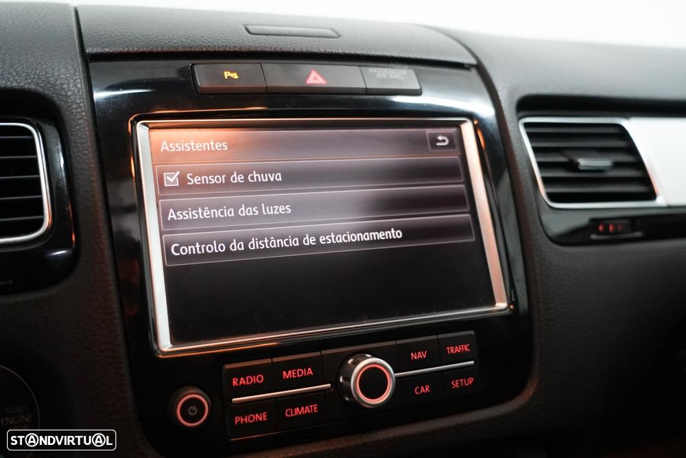 VW Touareg 3.0 TDI V6 Tiptronic - 14