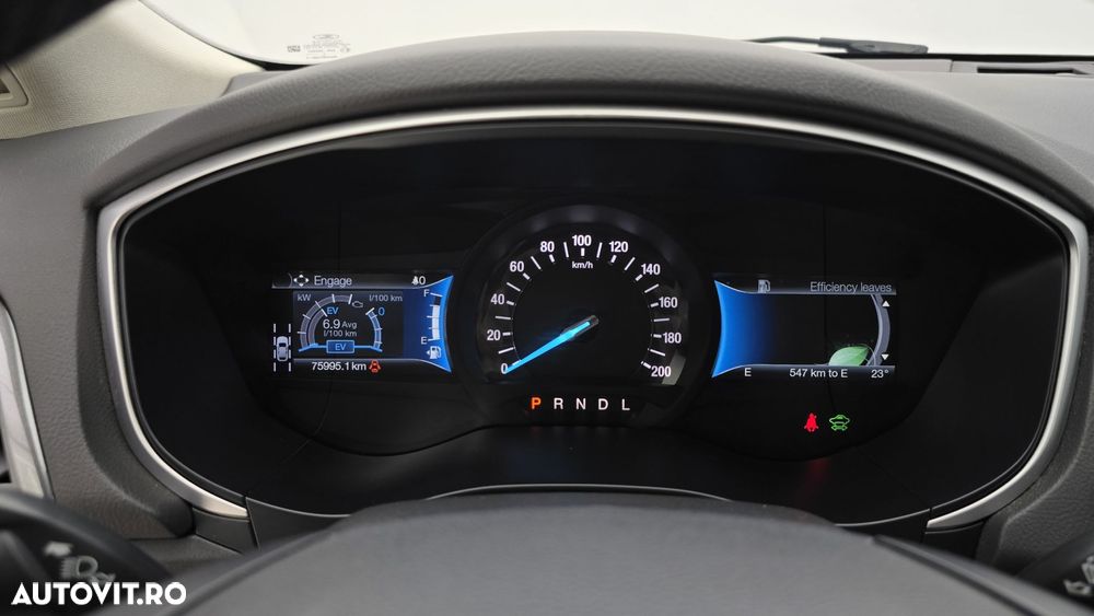 Ford Mondeo 2.0 HEV Trend - 16