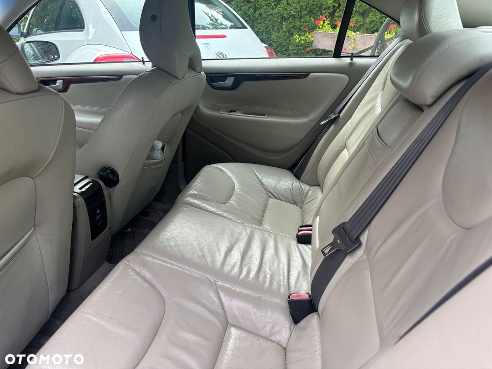 Volvo S60 2.5T AWD Rubin - 2