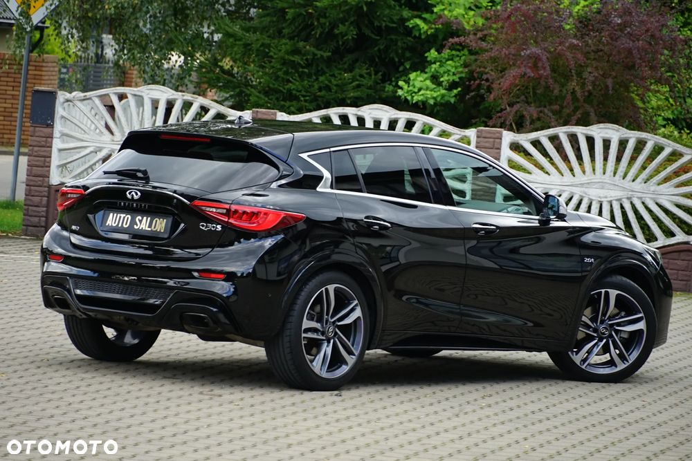 Infiniti Q30 2.0t DCT AWD Sport - 15