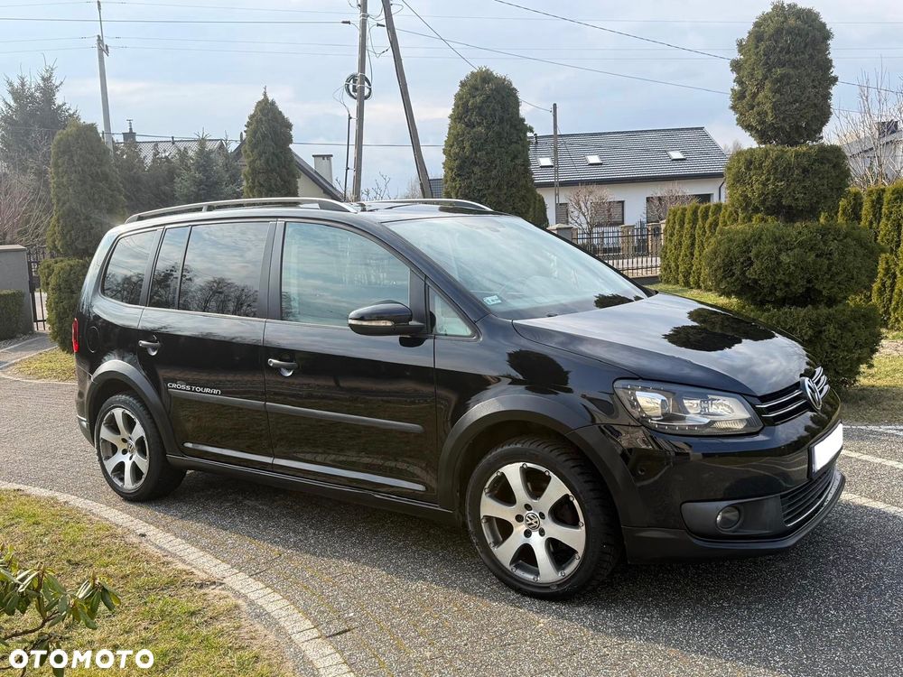 Volkswagen Touran 1.4 TSI Cross - 3