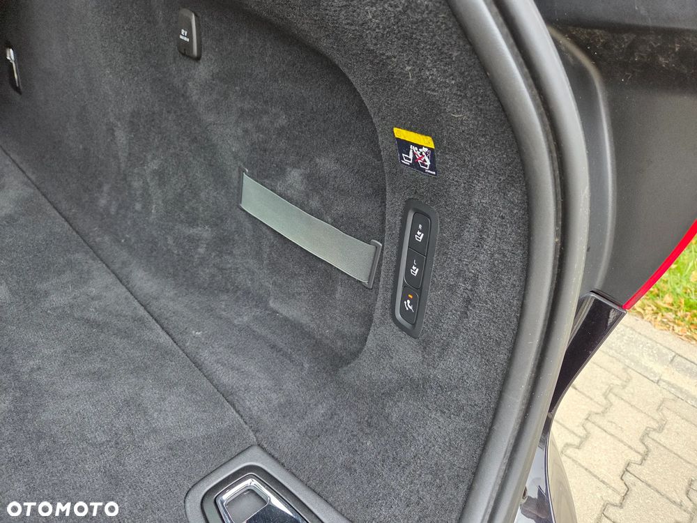 Volvo V90 D4 Momentum - 22