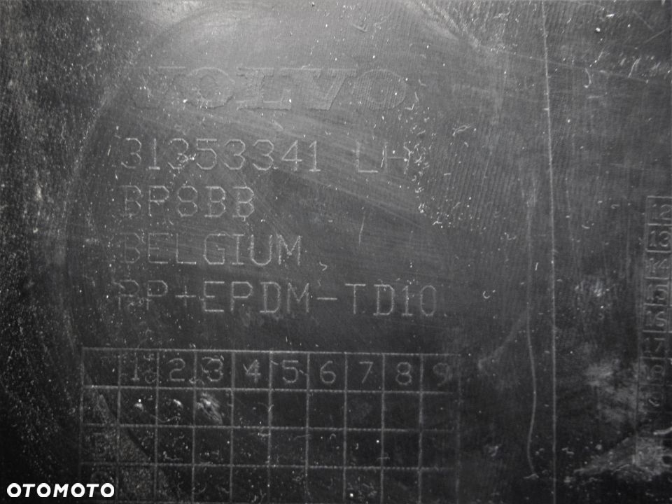 VOLVO V40 CC 2016 2017 listwa zderzak nakładka OE - 7