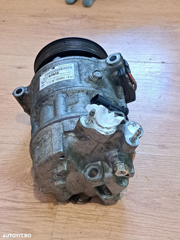 Compresor clima ac aer conditionat climatizare Sanden 6pk original Jaguaar XE XF XJ E-Pace F-Place F-Type XF Sportbrake Land Rover Defender Discovery 4 Discovery Sport Discovery 5 Range Rover Evoque Range Rover 4 Range Rover Sport Range Rover Velar 2.0l 3.0l 5.0l 4.4l - 7