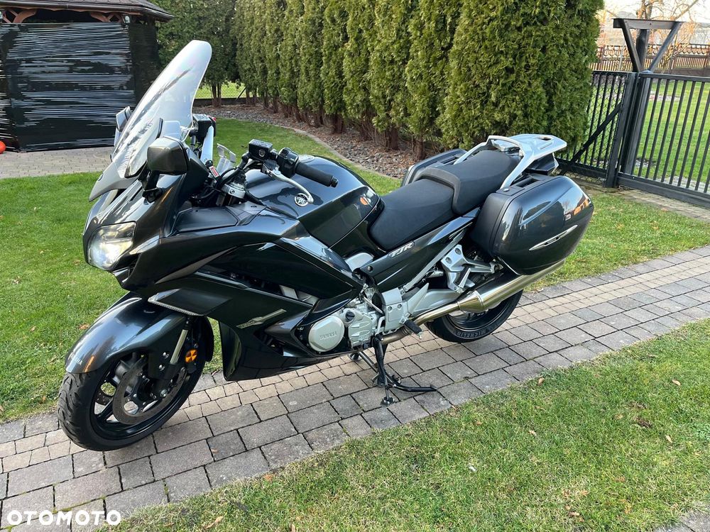 Yamaha FJR - 8