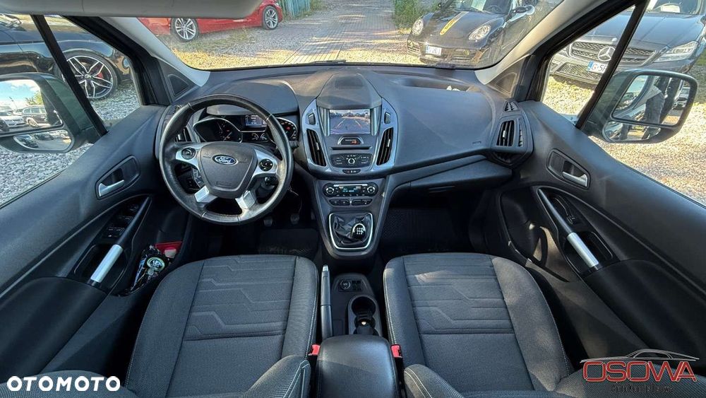 Ford Tourneo Connect Grand - 32