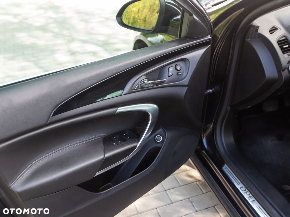 Opel Insignia 2.0 ECOTEC DI Turbo 4x4 Innovation - 20