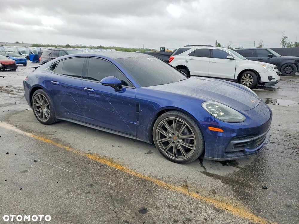 Porsche Panamera 4 - 2