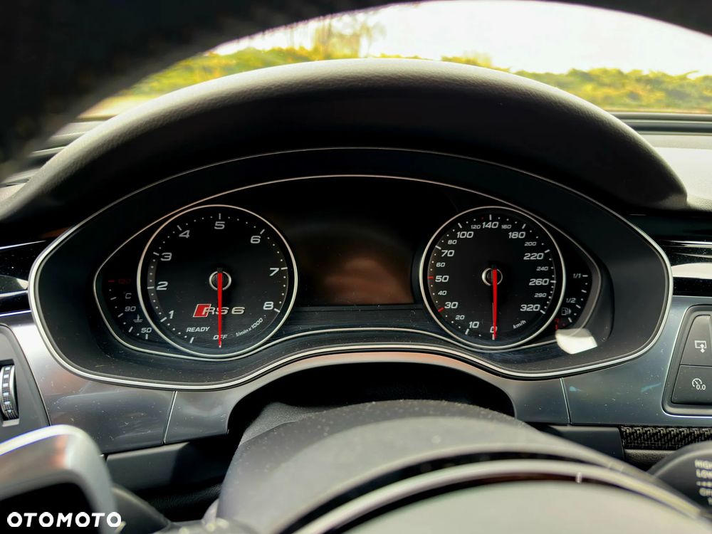 Audi RS6 Avant - 20