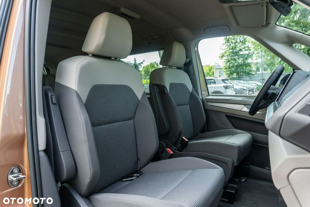 Volkswagen Multivan - 20