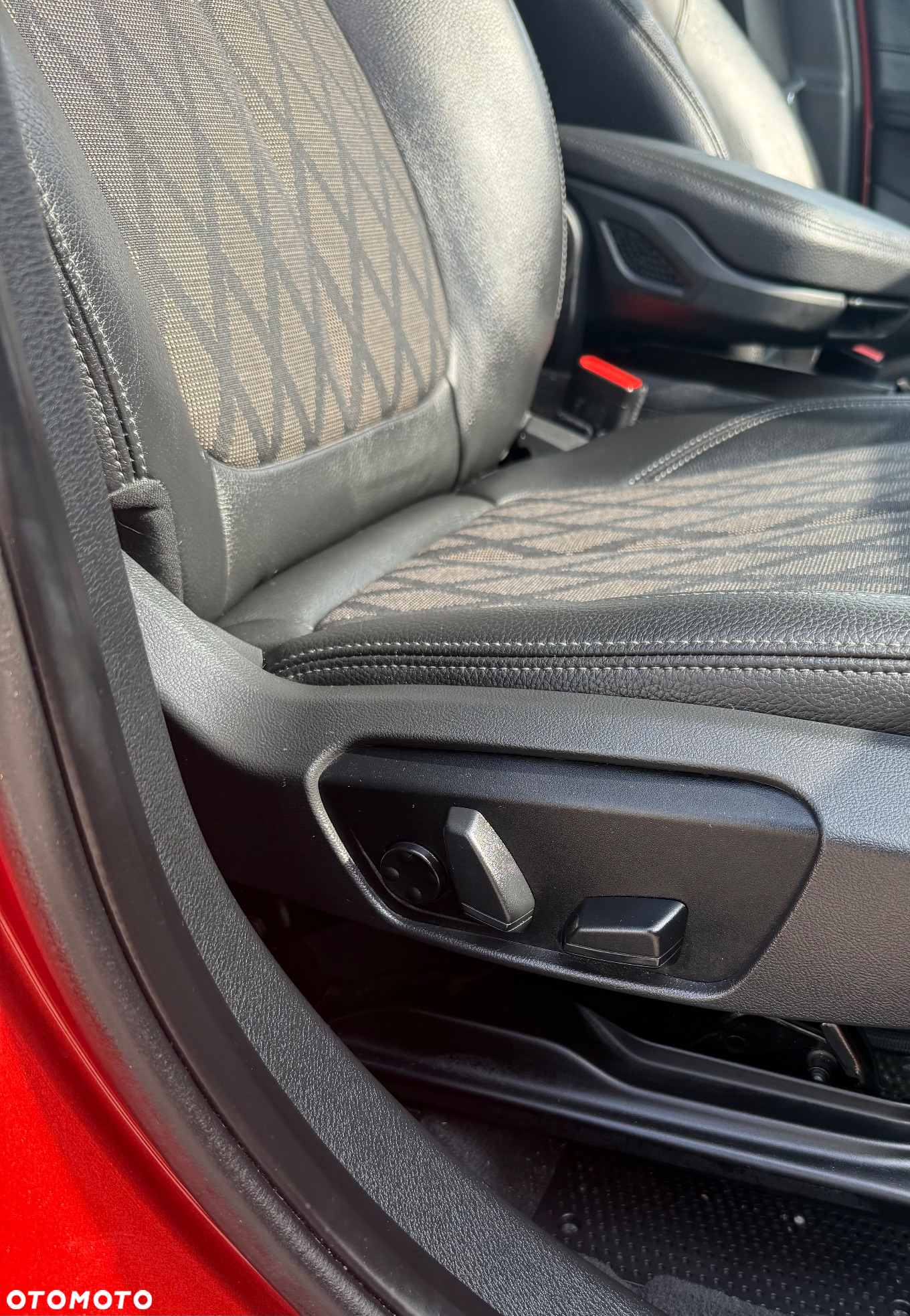 BMW X1 sDrive18d xLine - 29