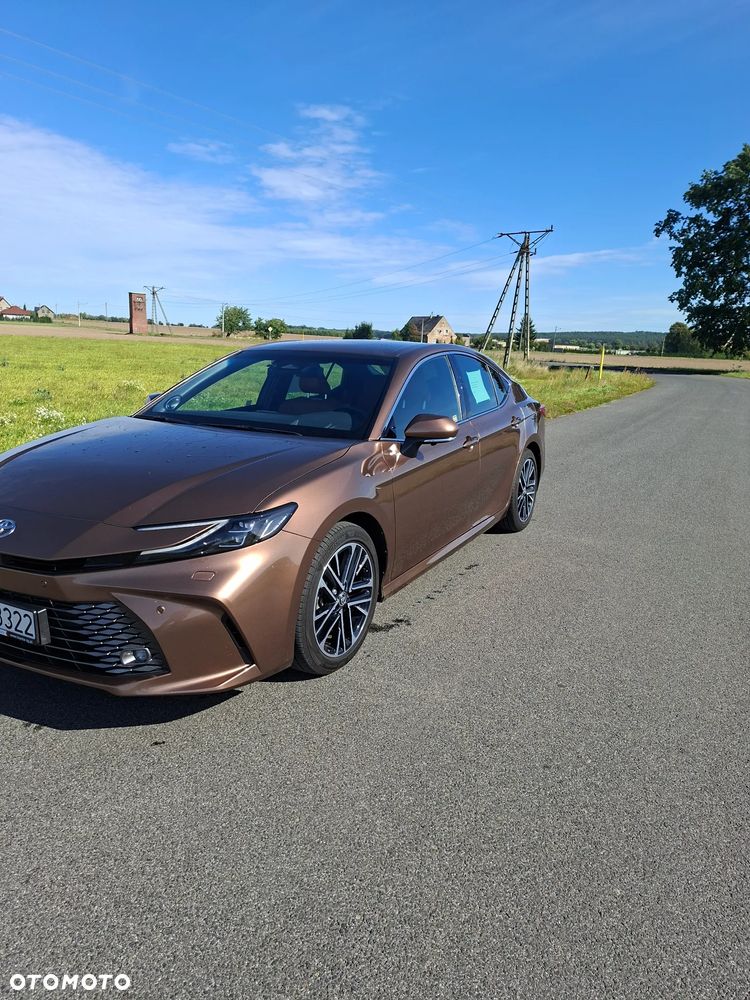 Toyota Camry 2.5 Hybrid Executive CVT - 18