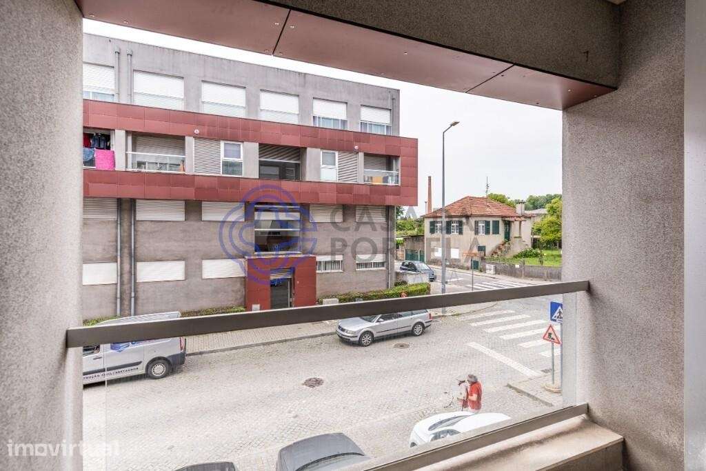 T2 em Vila das Aves com Suite e Lugar de Garagem - Grande imagem: 2/26