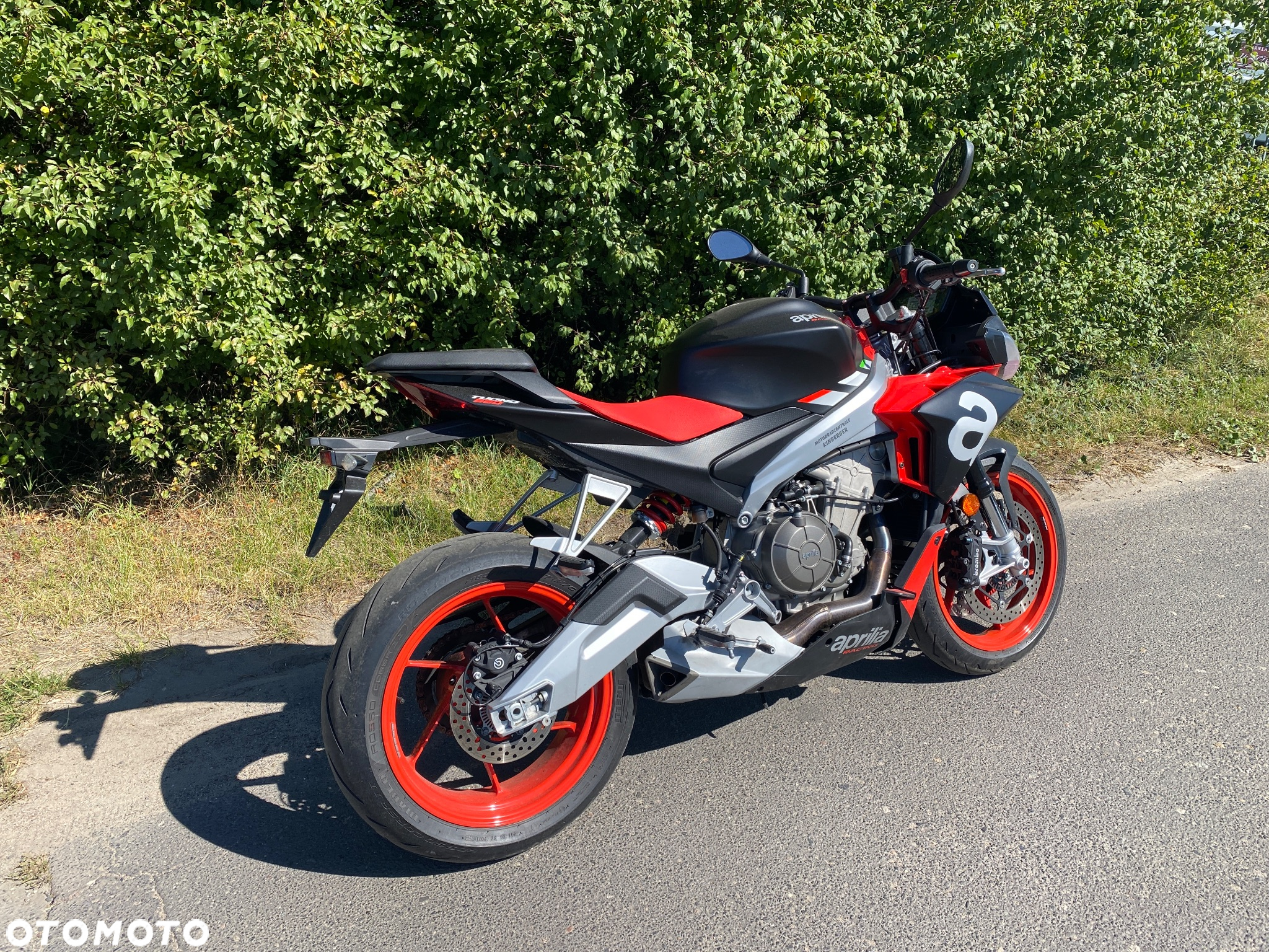 Aprilia Tuono - 6