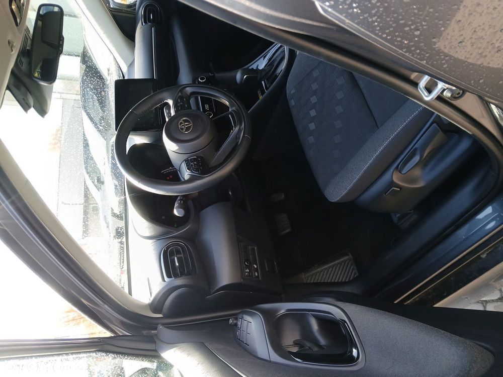 Toyota Yaris Hybrid 1.5 Style - 20