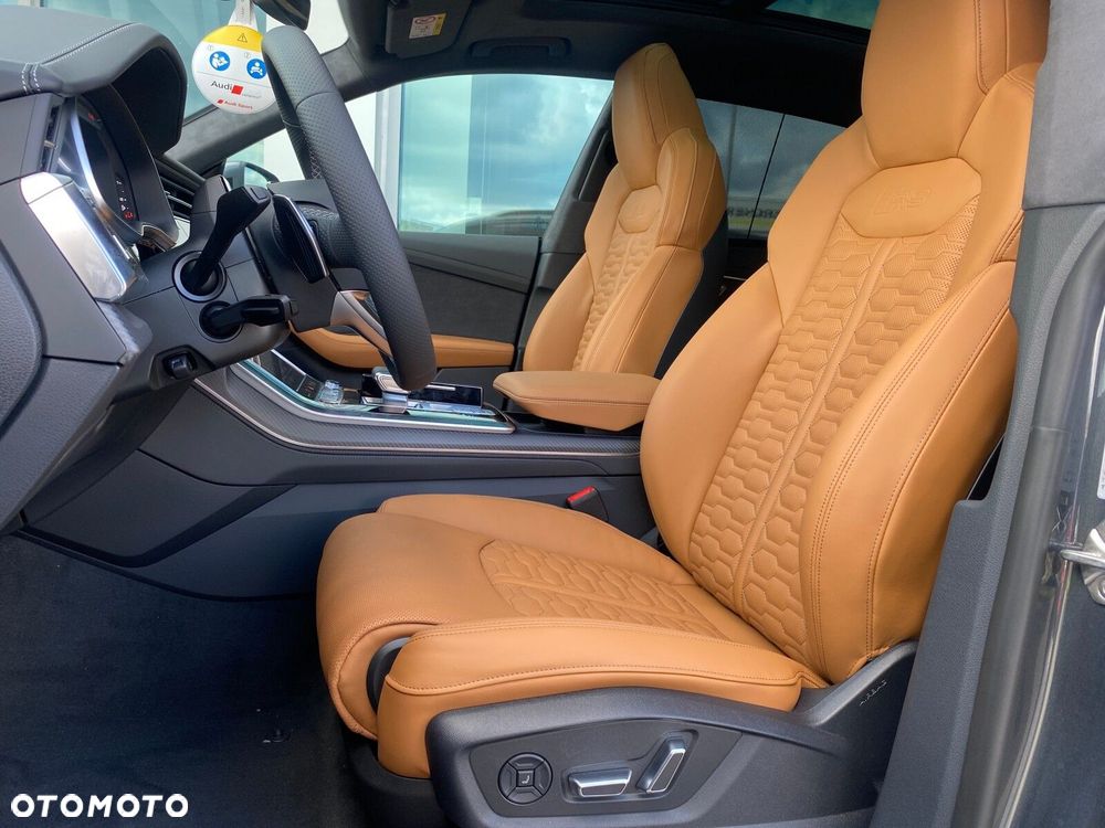 Audi RS Q8 - 9
