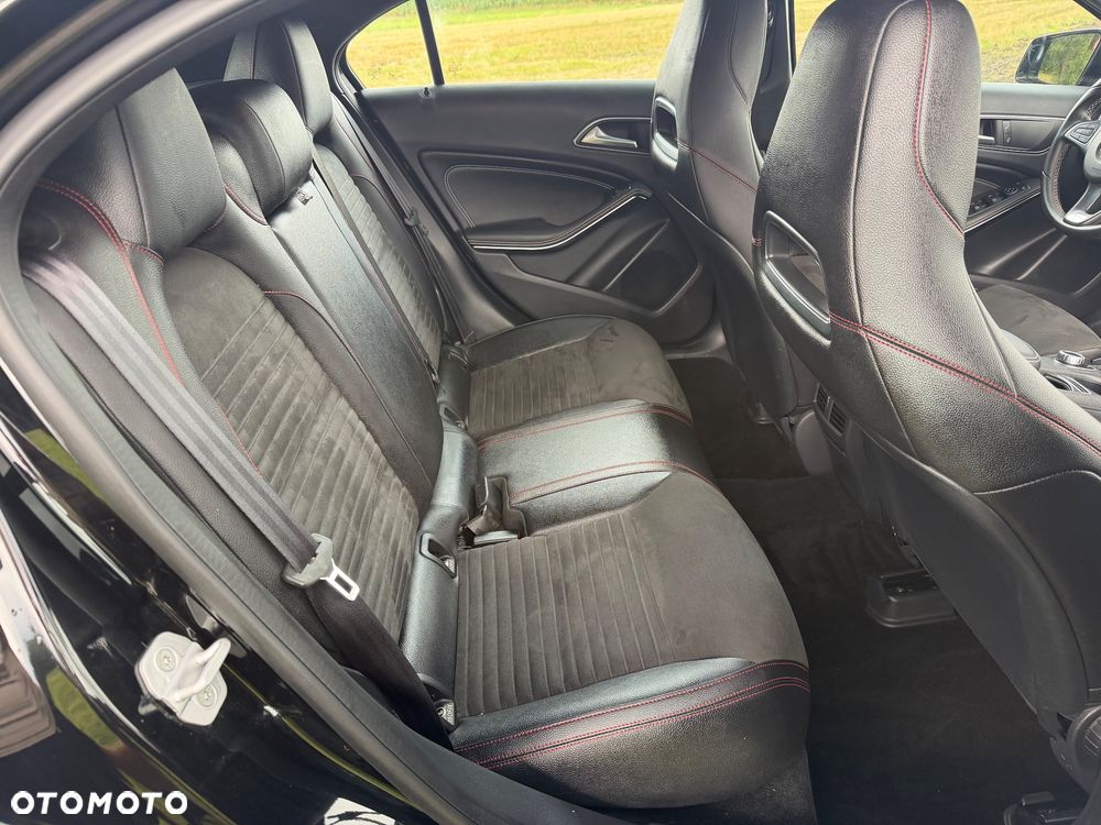 Mercedes-Benz Klasa A 180 d 7G-DCT AMG Line - 17